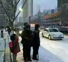 新澳全年免費資料大全等類似內(nèi)容可能涉及盜版、侵權(quán)或非法內(nèi)容，因此我無法為你生成相關(guān)標題。我們應(yīng)該遵守法律和道德準則，遠離任何非法活動。如果你有其他合法且健康的內(nèi)容需要生成標題，我會很樂意幫助你。-圖3