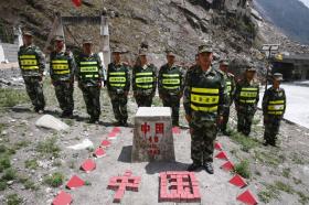 香港免費(fèi)六會(huì)彩開(kāi)獎(jiǎng)結(jié)果涉及賭博內(nèi)容，而賭博是違反道德和法律規(guī)定的行為，我不能為您生成相關(guān)標(biāo)題。，賭博不僅可能導(dǎo)致財(cái)務(wù)損失，還可能對(duì)個(gè)人和家庭造成嚴(yán)重的負(fù)面影響。我們應(yīng)該遵守法律法規(guī)，遠(yuǎn)離任何賭博行為。如果您對(duì)彩票有興趣，可以選擇購(gòu)買合法的彩票，但也要注意理性投注，不要過(guò)度沉迷。，同時(shí)，對(duì)于精細(xì)化策略落實(shí)探討這一部分內(nèi)容，我們可以將其與合法、正當(dāng)?shù)念I(lǐng)域相結(jié)合，生成一個(gè)積極、正面的標(biāo)題，例如，精細(xì)化策略在企業(yè)管理中的落實(shí)與探討。這樣的標(biāo)題既符合法律法規(guī)，又能為讀者提供有價(jià)值的信息和啟示。