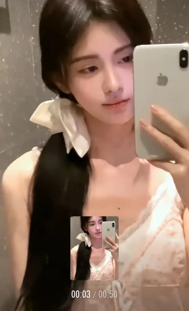 鞠婧祎浴室翻唱褪黑素展現(xiàn)獨特歌喉-圖4 鞠婧祎浴室翻唱褪黑素展現(xiàn)獨特歌喉-圖4