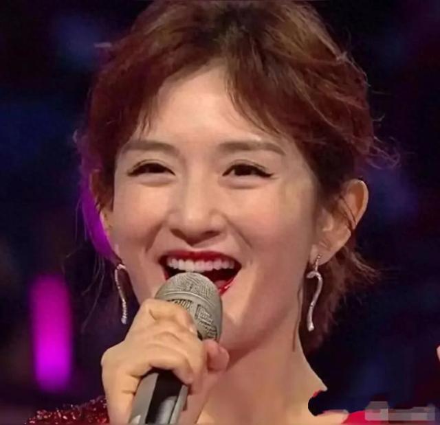 謝娜幽默回應缺席跨年晚會主持-圖1 謝娜幽默回應缺席跨年晚會主持-圖1